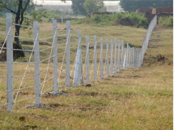 Heavy Duty RCC Fencing Pole